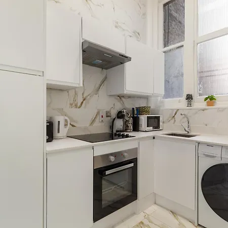 Oxford Street Chic Retreat - Unparalleled Elegance And Urban Comfort! Gc1 Apartment