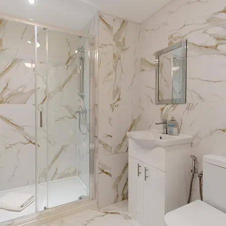 Oxford Street Chic Retreat - Unparalleled Elegance And Urban Comfort! Gc1 * London