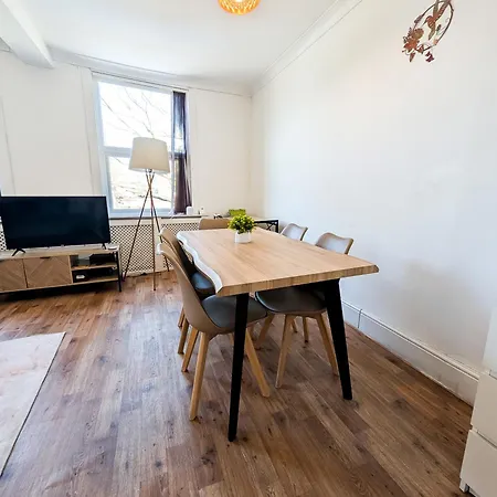 Budget 2bdr 6ppl Pets Apartment *