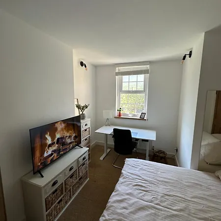 Colindale Lush 30 Mins London Homestay