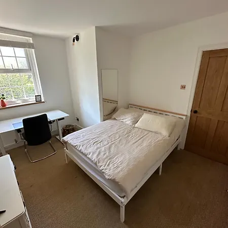 Colindale Lush 30 Mins London Edgware