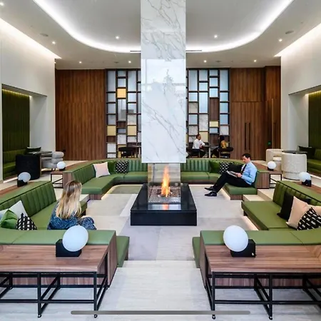 Luxury Modern 2bd 2ba White Living Apartment London
