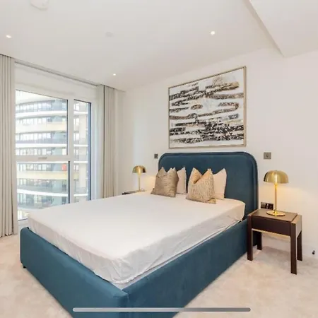 Apartment Luxury Modern 2bd 2ba White Living *