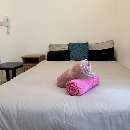 Westmoreland 5 * London