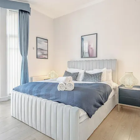Apartment Charming Oxford Street Away