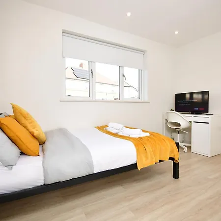 Morden Stratford 1 With Shared Bathroom Guest house London
