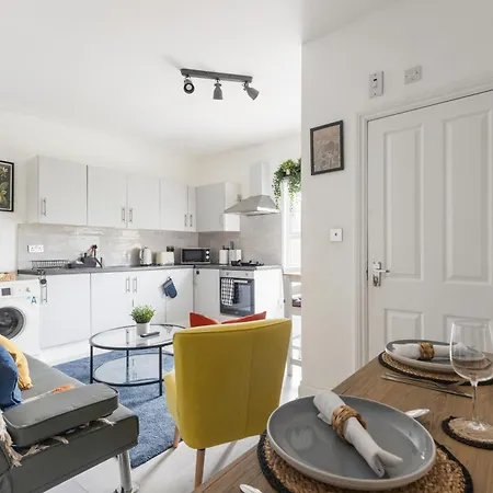 Abodess Near Wembley - 2bdr With Free Parking *
