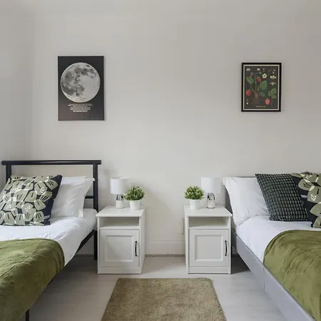 Abodess Near Wembley - 2bdr With Free Parking Apartment