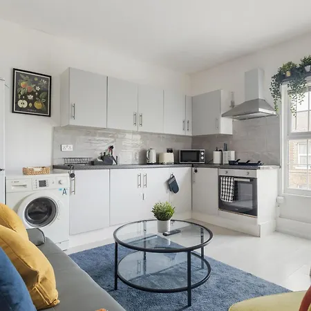 Apartment Abodess Near Wembley - 2bdr With Free Parking *