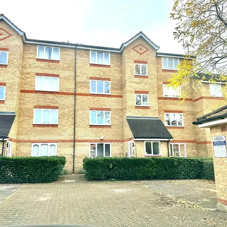 Cosy One Bedroom - Docklands Apartment *