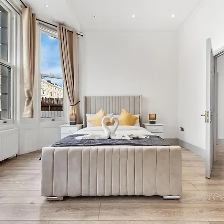 Apartment Minimalist Luxe 2br Designer Retreat In Prime Kensington For 6 Next To Station Harrods London