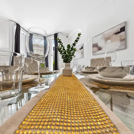 Minimalist Luxe 2br Designer Retreat In Prime Kensington For 6 Next To Station Harrods London