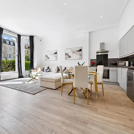 Minimalist Luxe 2br Designer Retreat In Prime Kensington For 6 Next To Station Harrods *