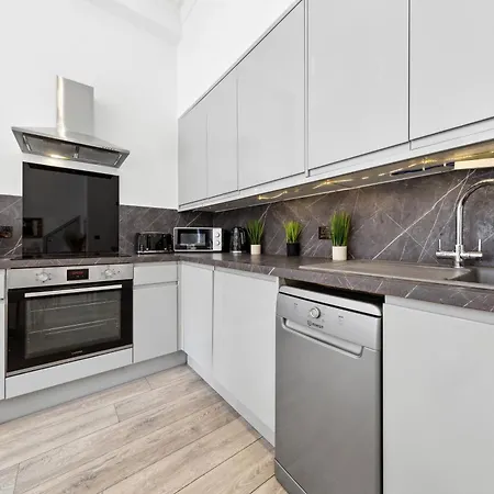 Apartment Minimalist Luxe 2br Designer Retreat In Prime Kensington For 6 Next To Station Harrods