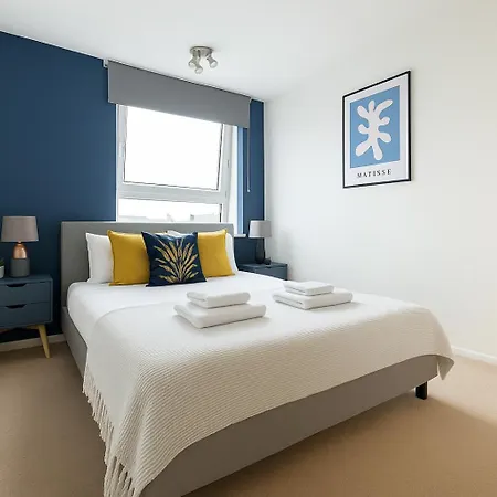 Apartment Bright Flat - 10 Mins To Bridge & The Shard
