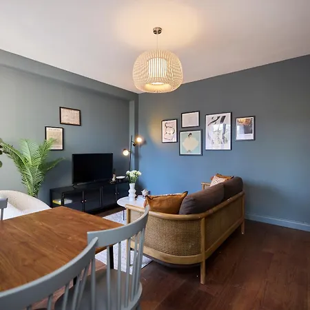 East Finchley Retreat - 2bdr Ground Floor Flat With Terraces Lejlighed London