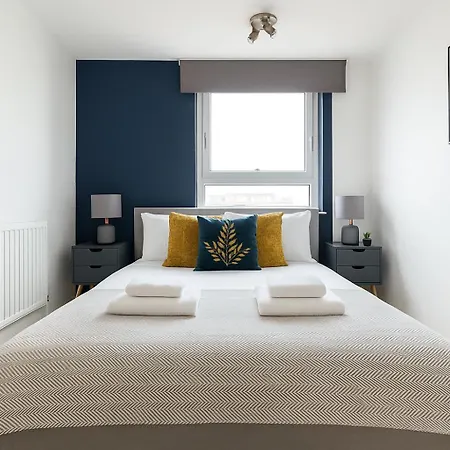 Apartment Bright Flat - 10 Mins To Bridge & The Shard