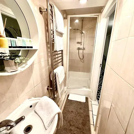 Stylish Unit, Heart Of Bayswater Apartment *