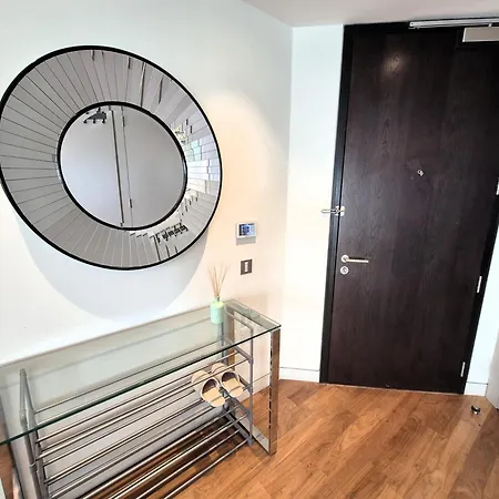 Exclusive And Stylish 1bed 1bath Apartment London