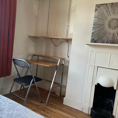 Homestay Niloccupancy Feltham