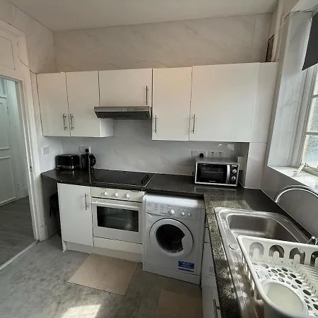 Apartment 17gm-stylish 2 Bed Flat In Edgware Road *