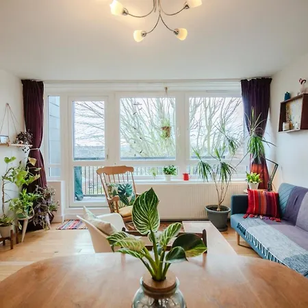 Cosy 2bd Flat, Easy Access To & Nature *