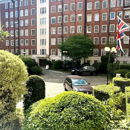 דירה Spacious 2 Bedroom Edgware Road לונדון