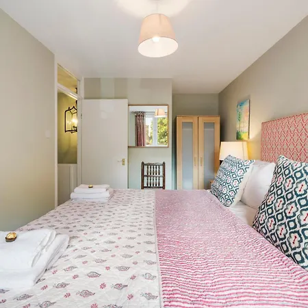Fantastic Split-level Flat Next To Battersea Park * Londres