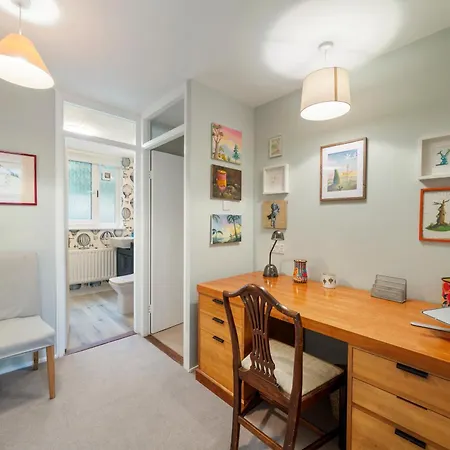 Fantastic Split-level Flat Next To Battersea Park Apartamento *