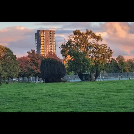 Homestay Shared-luxury Next To Heathrow London