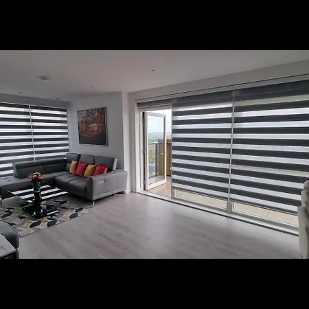 Shared-luxury Next To Heathrow