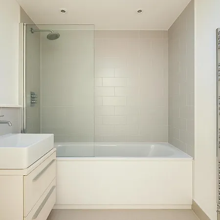 Clerkenwell Spacious Flat Apartment