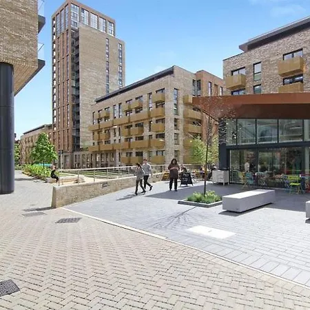 Modern 2 Bedroom In Canada Water - Stylish By The River Thames London