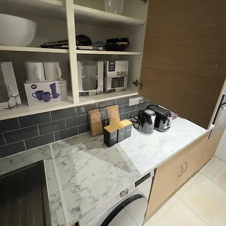Modern 2-Bed Apartment, 8Min To Stratford Station, Sleeps 6 *