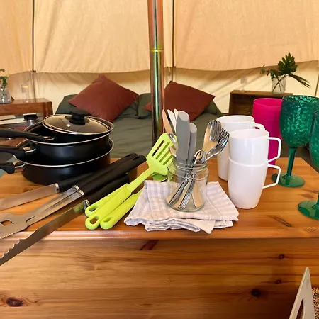 Readers Field Glamping Luxury tent *