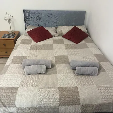 Renovated 4 Bed Flat In Islington Apartment London
