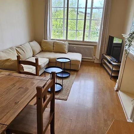 Elegant 1-Bed Flat, Sleeps 5, London Nw6 - 5 Mins To Jubilee, Bakerloo & Overground Lines London