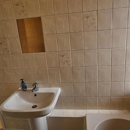 Elegant 1-Bed Flat, Sleeps 5, London Nw6 - 5 Mins To Jubilee, Bakerloo & Overground Lines Apartment