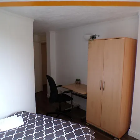 Apartment Chelsea Orange Sleeps10-petsok-parking London