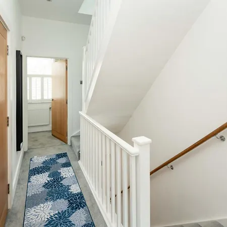 Gorgeous 3br 2bath House In O2 Greenwich With Parking Feriehus