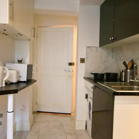 1-bed Flat By Liverpool Street * London