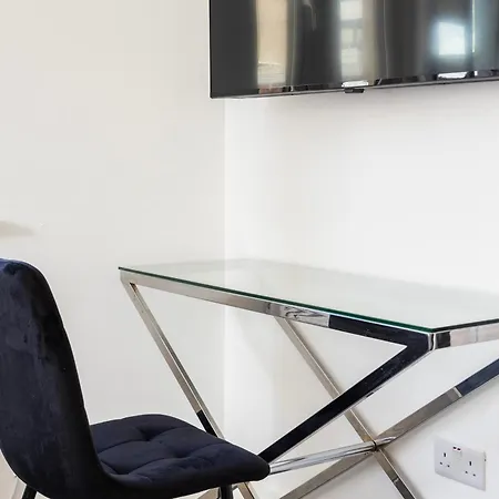 Temple Chambers , Long , Weekly & Monthly Offers , Contractors , Relocations , Leisure & Family *