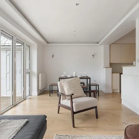 Stunning 3bd With Garden & Free Parking * London