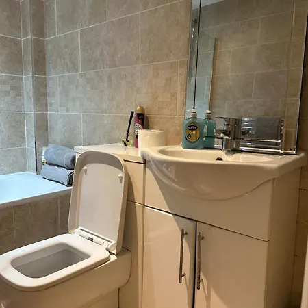 Luxury 2 Bed In Kingscross, St Pancras! With Parking London