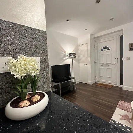 Luxury 2 Bed In Kingscross, St Pancras! With Parking Apartment *