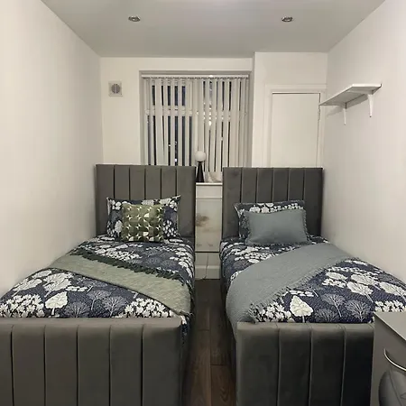 Luxury 2 Bed In Kingscross, St Pancras! With Parking London