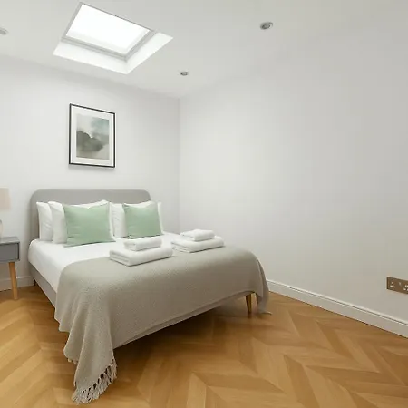 Spacious 2 Bed Flat In Hammersmith * London