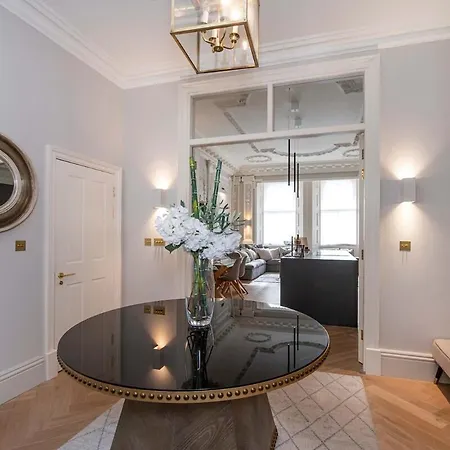 Luxury-hyde Park-2 Bedrooms 2 Bathrooms - Quiet