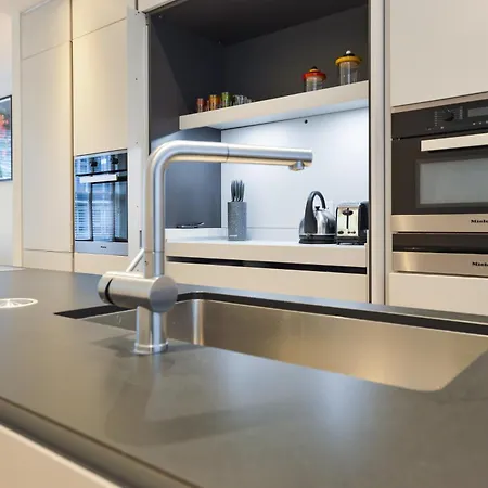 Noho 132 Serviced By Concept Apartment London