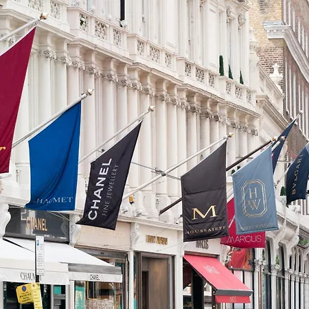 Oxford Street Homestay London